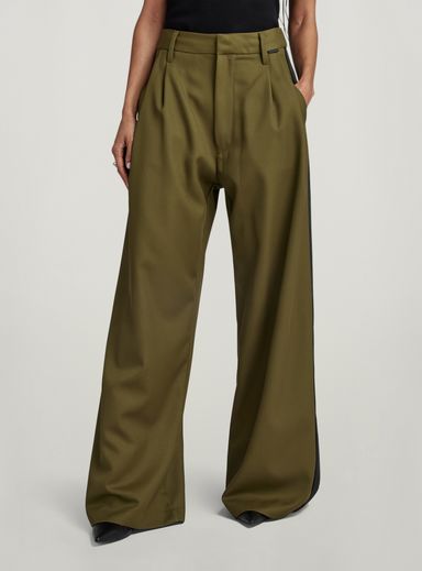 Loose Pleated Holiday Pants